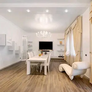 Con Parcheggio Privato Appartamento Mantova